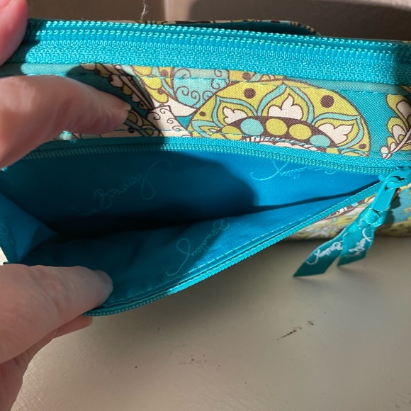 Vera Bradley Large Travel Wallet - Picture 5 of 5